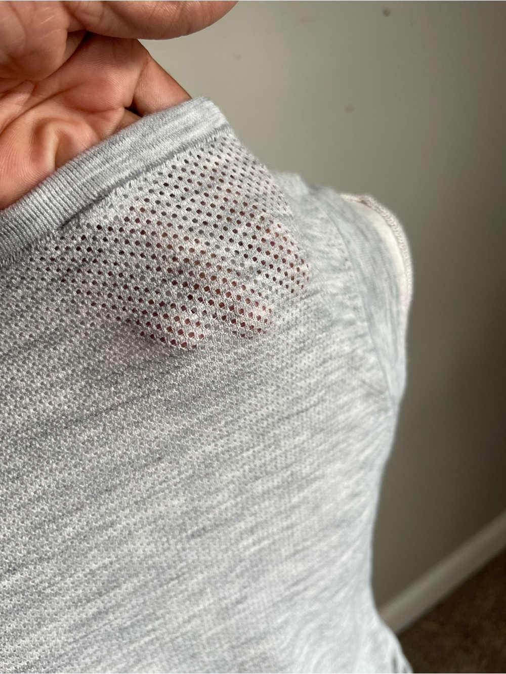 ATHLETA Heather Gray Foresthill Ascent Seamless Tank Sz M - Picture 5 of 8
